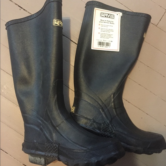 servus rain boots